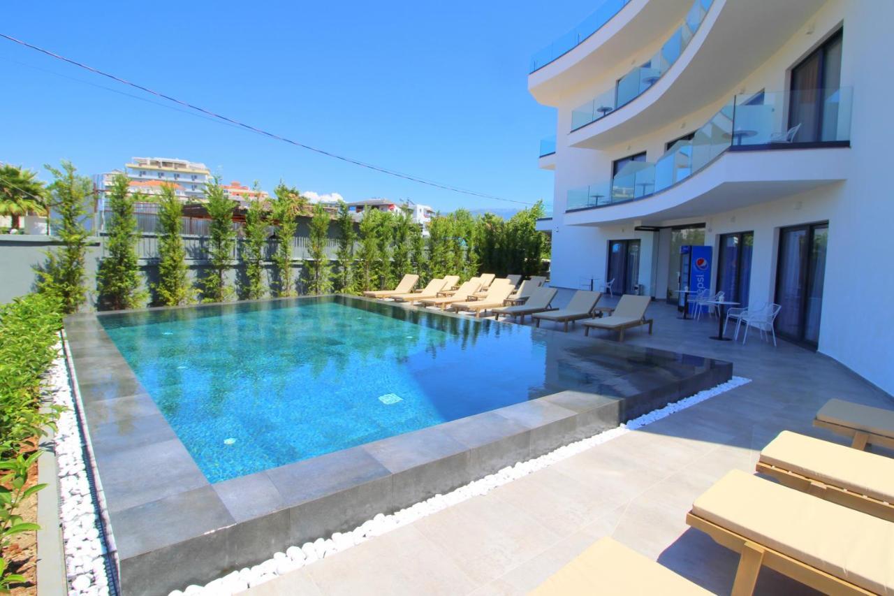 Blue Eye Hotel Ksamil Esterno foto