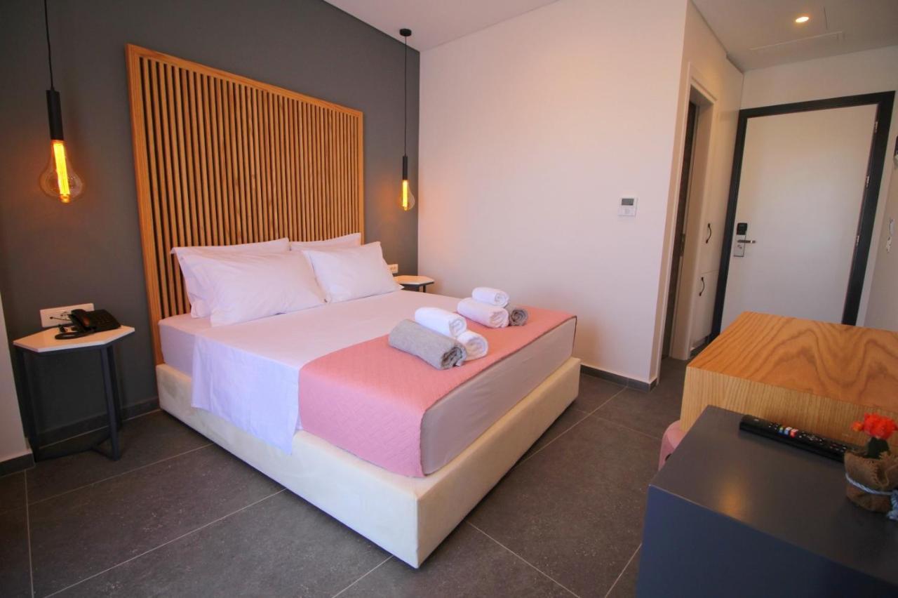 Blue Eye Hotel Ksamil Esterno foto